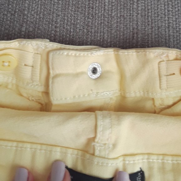 MANGO MNG girls skinny jeans Size5-6 yellow. - Picture 3 of 8